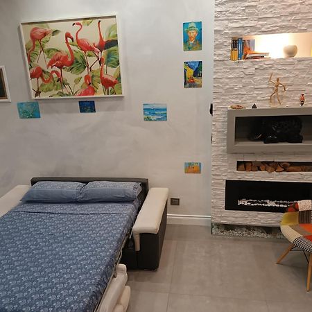 Ba Luigi Apartment Bari Bagian luar foto