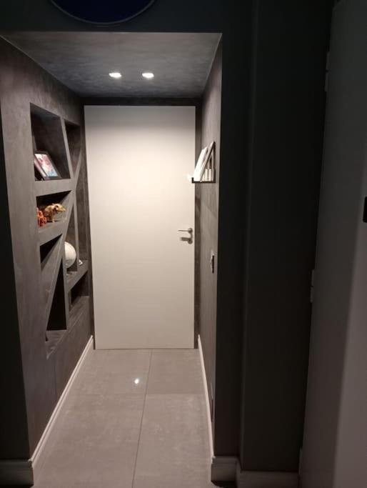 Ba Luigi Apartment Bari Bagian luar foto